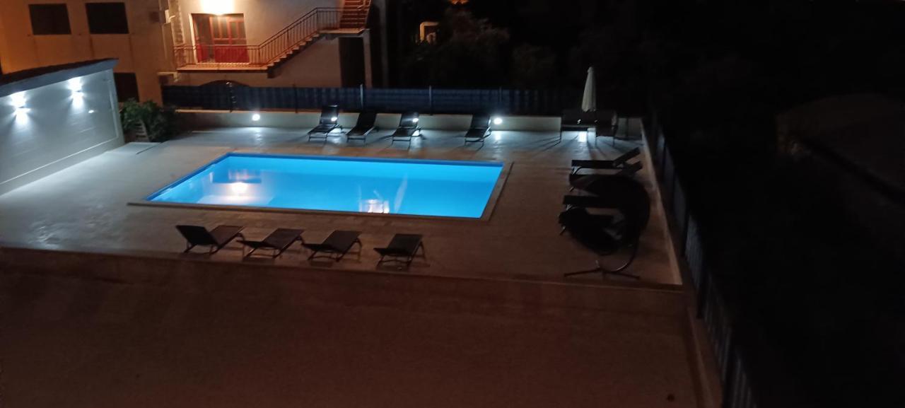 Apartmani Beran Seget Vranjica Εξωτερικό φωτογραφία