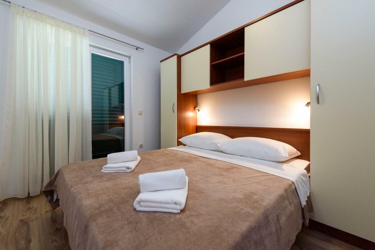 Apartmani Beran Seget Vranjica Εξωτερικό φωτογραφία