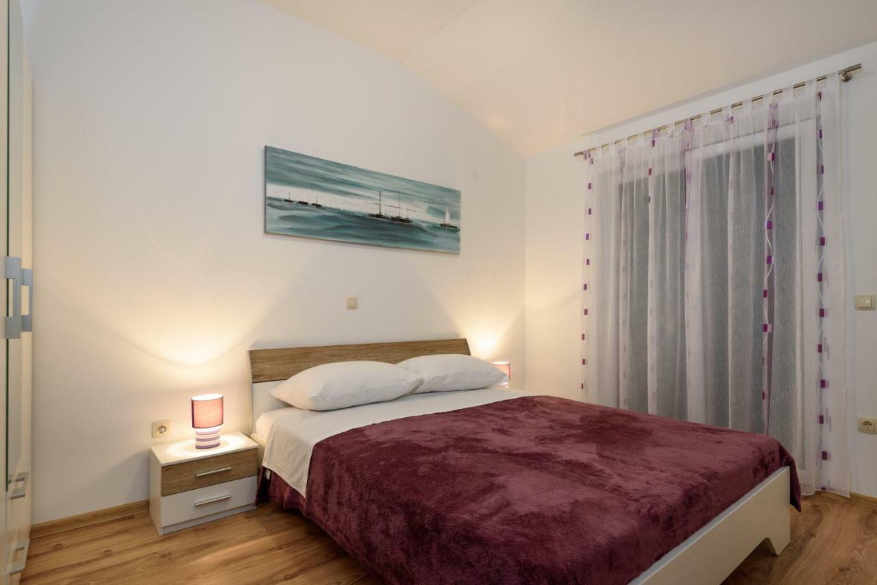 Apartmani Beran Seget Vranjica Εξωτερικό φωτογραφία