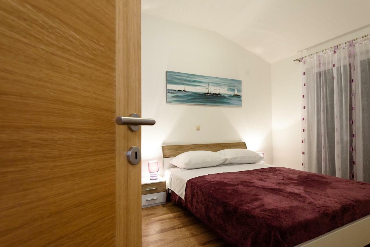 Apartmani Beran Seget Vranjica Εξωτερικό φωτογραφία