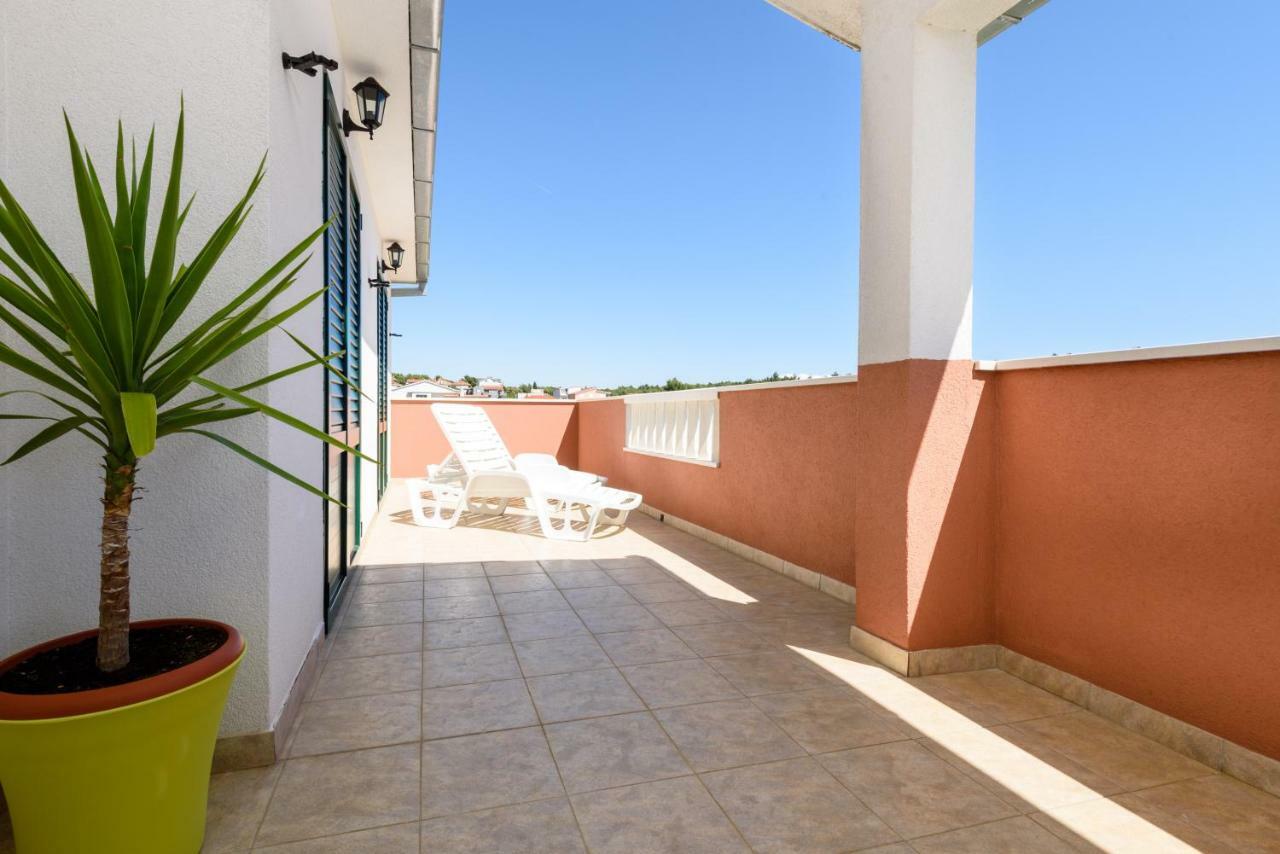 Apartmani Beran Seget Vranjica Εξωτερικό φωτογραφία